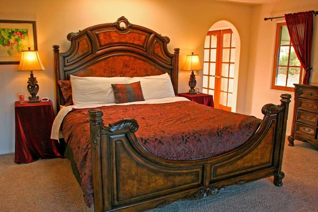 Topanga Canyon Inn Bed and Breakfast | 20310 Callon Dr, Topanga, CA 90290, USA | Phone: (310) 570-3791