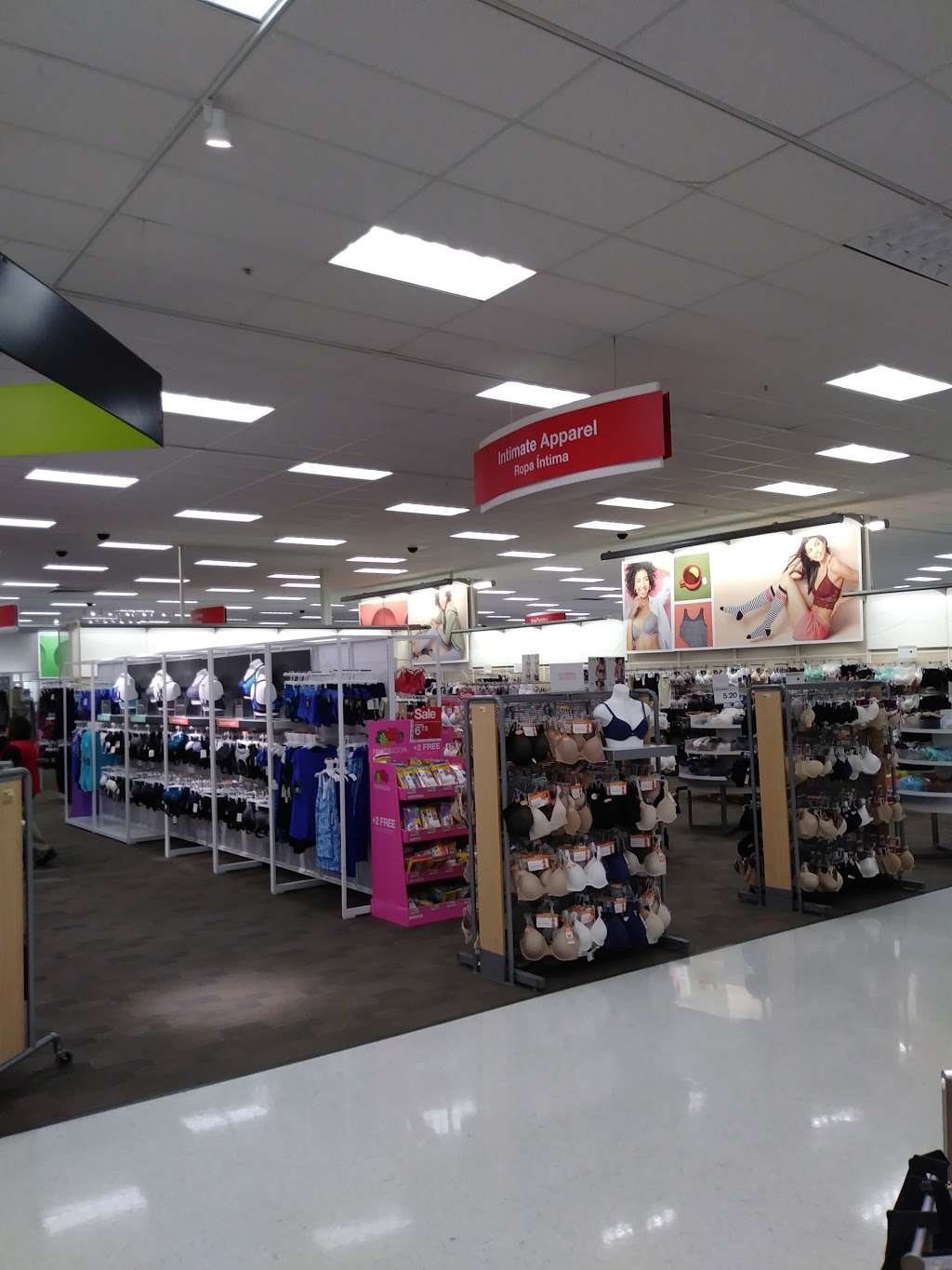 Target | 651 W Sepulveda Blvd, Carson, CA 90745, USA | Phone: (310) 507-0020