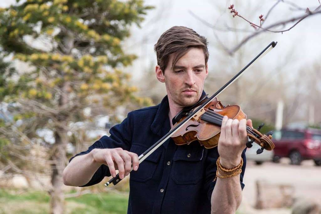 Alexander Raab Violin Studios | 535 W Davies Way, Littleton, CO 80120, USA | Phone: (303) 715-8024