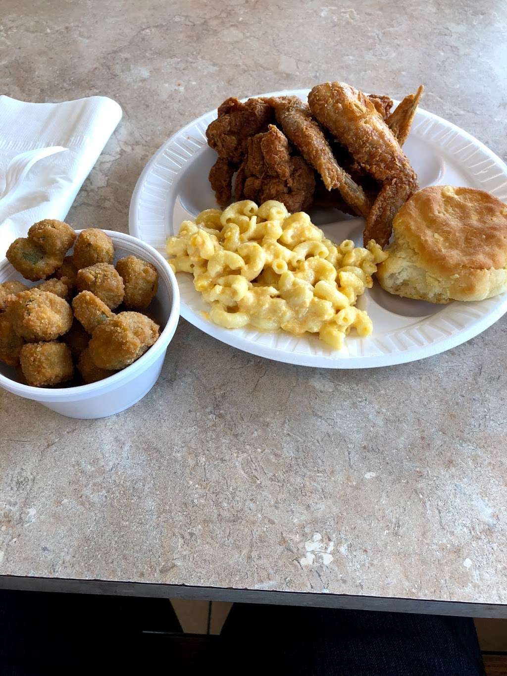 Hathaways Chicken n Biscuits | 1310 W Roosevelt Blvd, Monroe, NC 28110, USA | Phone: (704) 283-5187