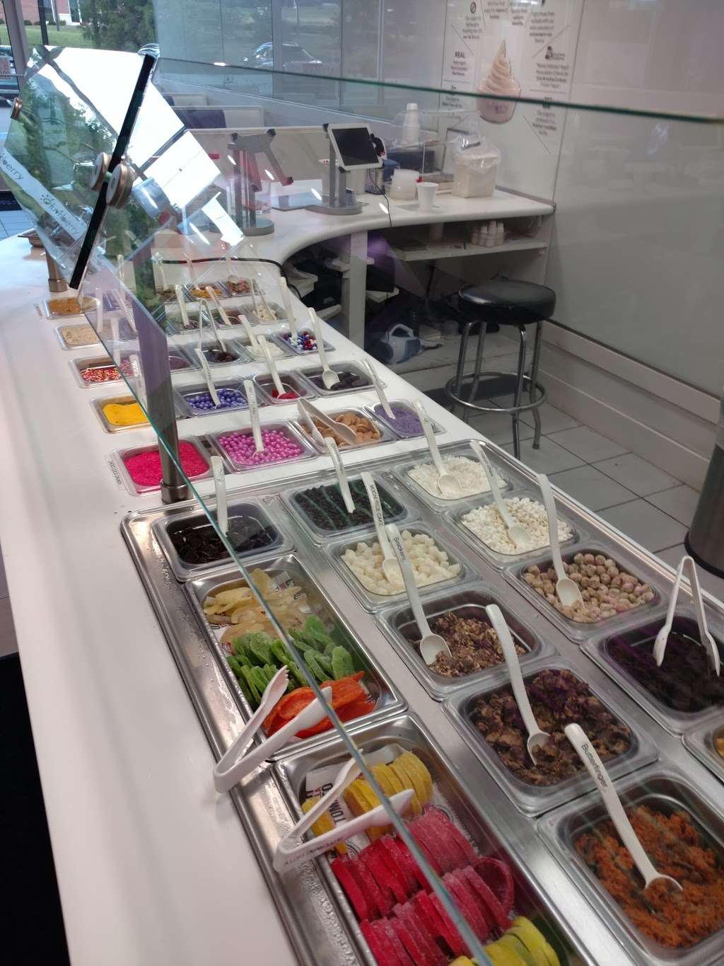 LuvnBerry | 649 Potomac Station Dr, Leesburg, VA 20176, USA | Phone: (703) 669-4021 LuvnBerry | 649 Potomac Station Dr, Leesburg, VA 20176, USA | Phone: (703) 669-4021