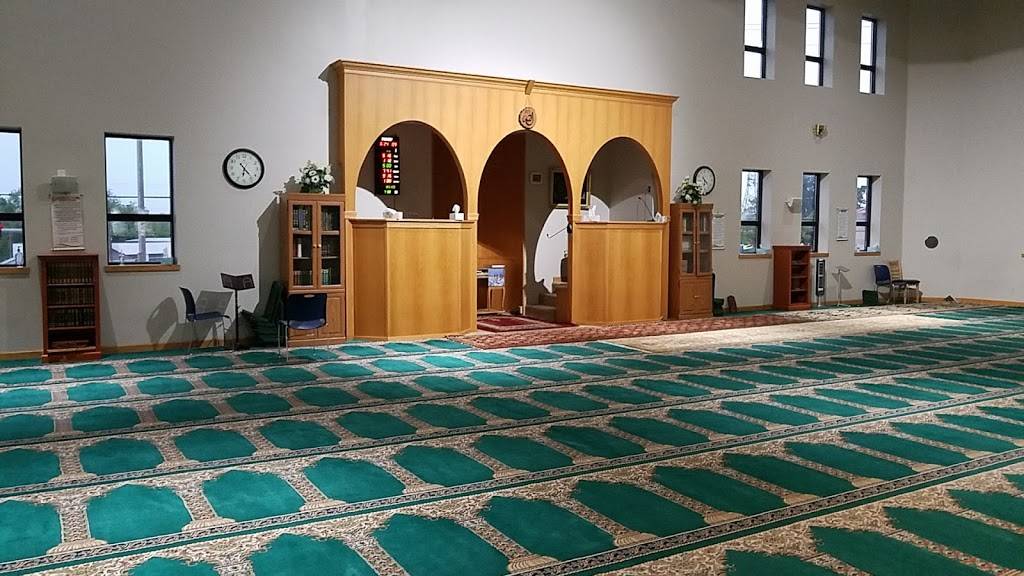 Islamic Society of Milwaukee | 4707 South 13th Street, Milwaukee, WI 53221, USA | Phone: (414) 282-1812
