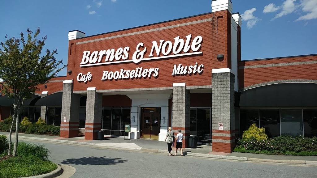 Barnes & Noble | 5400 New Hope Commons Dr, Durham, NC 27707, USA | Phone: (919) 489-3012