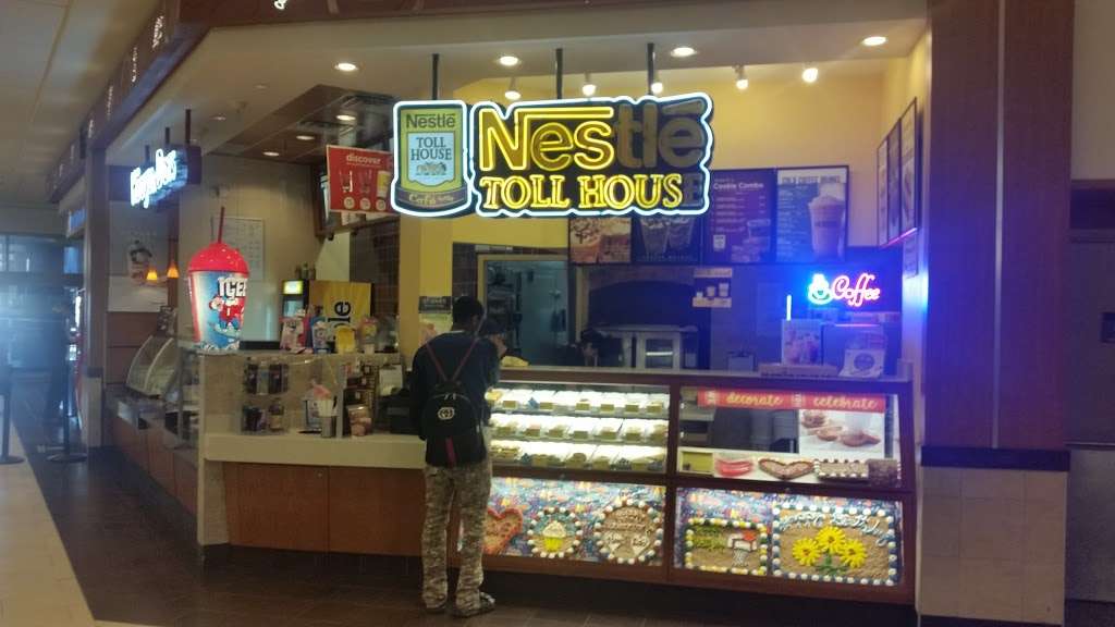 Nestle Toll House Cafe By Chip | 1205 Park City Center, Lancaster, PA 17601, USA | Phone: (717) 397-7525