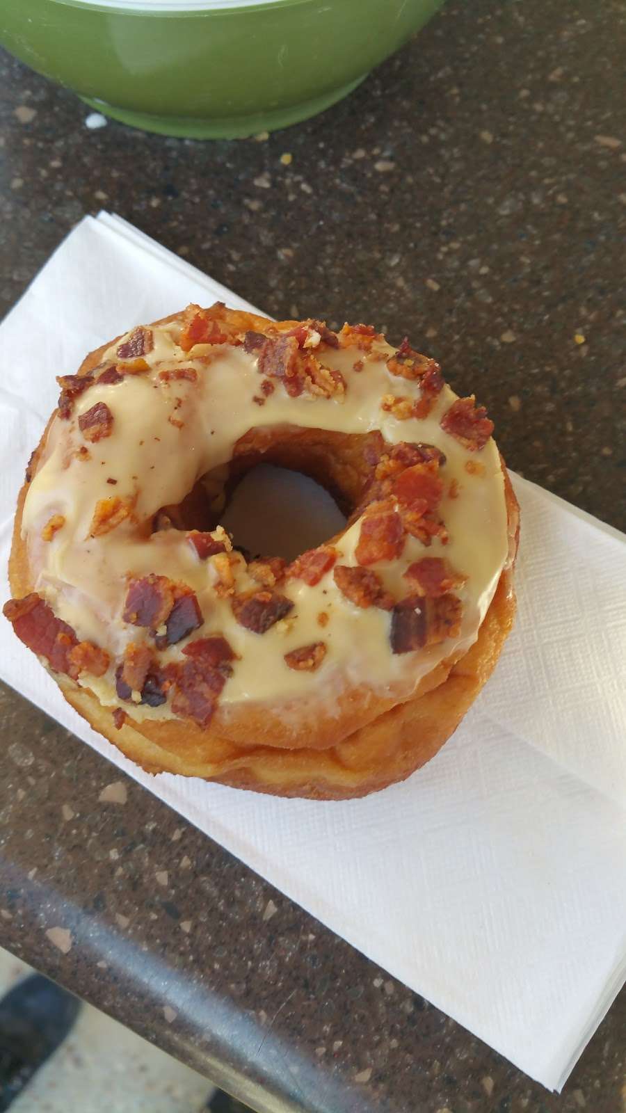Dynamo Donut and Coffee | 110 Yacht Rd, San Francisco, CA 94123, USA | Phone: (415) 920-1978