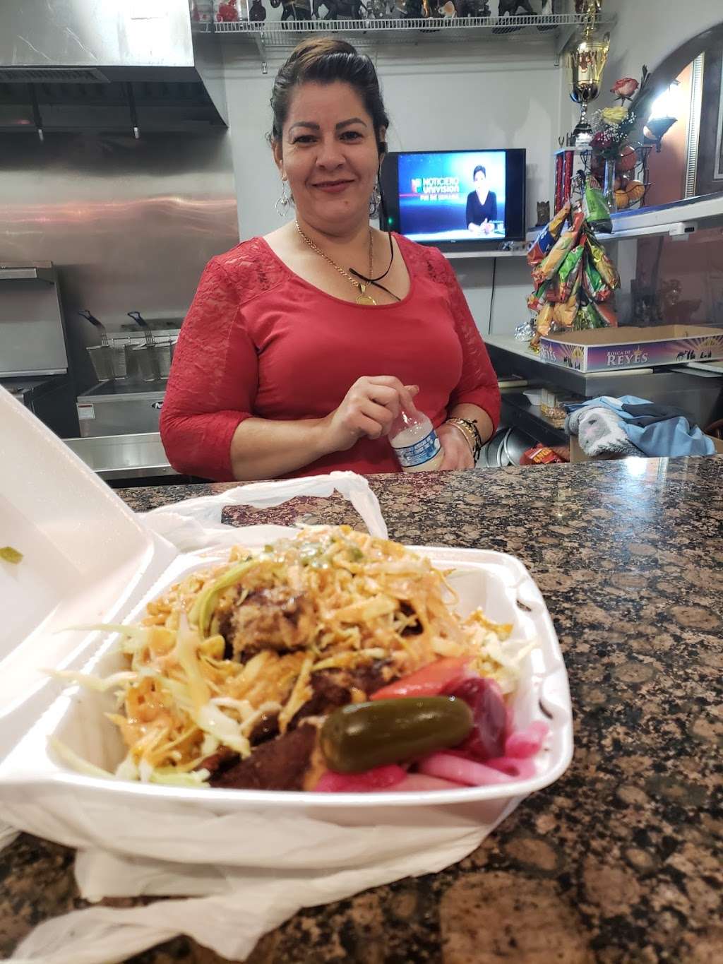 Estrellita Taqueria & Sport’s Bar | 11350 Hirsch Rd, Houston, TX 77016 | Phone: (832) 994-6536