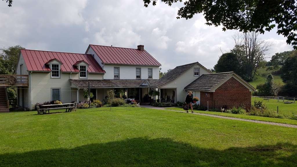 Hope Pryde Farm Bed & Breakfast | 806 Onyx Cave Rd, Hamburg, PA 19526 | Phone: (610) 562-9639