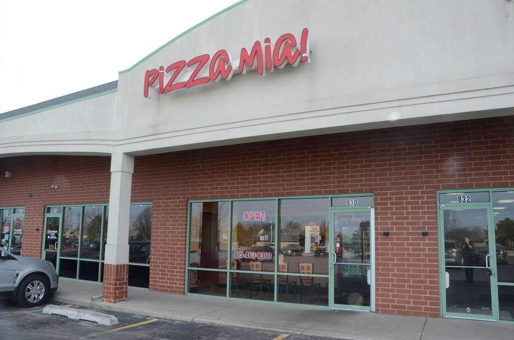 Pizza Mia! New Lenox | 830 W Laraway Rd, New Lenox, IL 60451 | Phone: (815) 463-8300