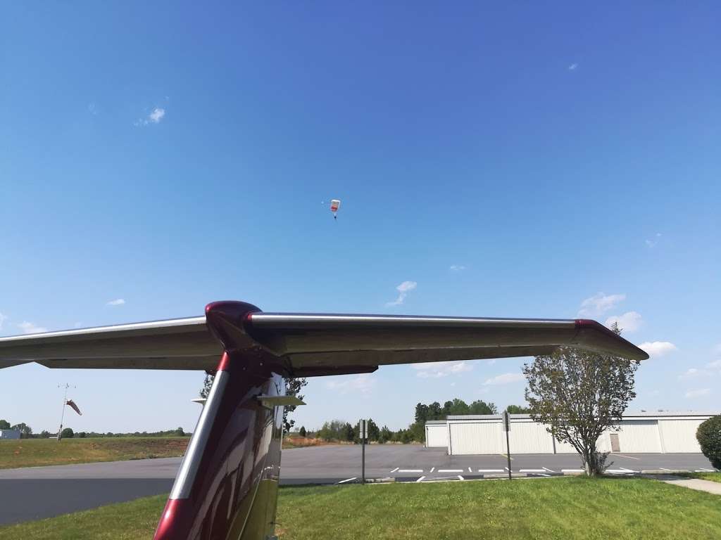 Mid-Carolina Regional Airport (RUQ) | 3670 Airport Loop, Salisbury, NC 28147, USA | Phone: (704) 216-7749