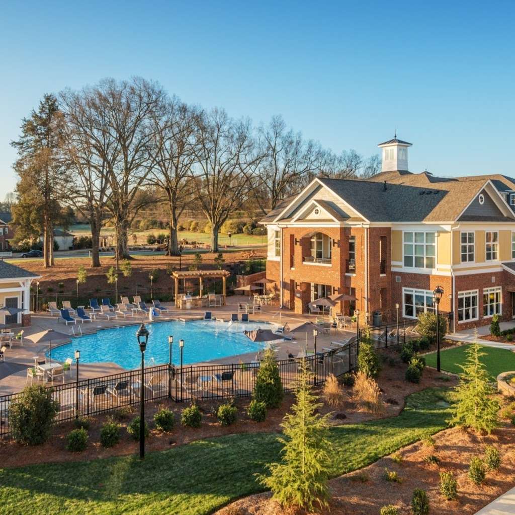 Residences at Brookline Apartments | 8816 Aspinwall Dr, Charlotte, NC 28216, USA | Phone: (980) 272-9200