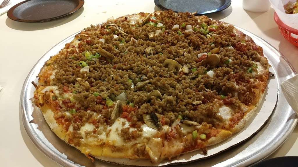 Pizza King | 1005 N Lincoln St, Greensburg, IN 47240, USA | Phone: (812) 663-7677