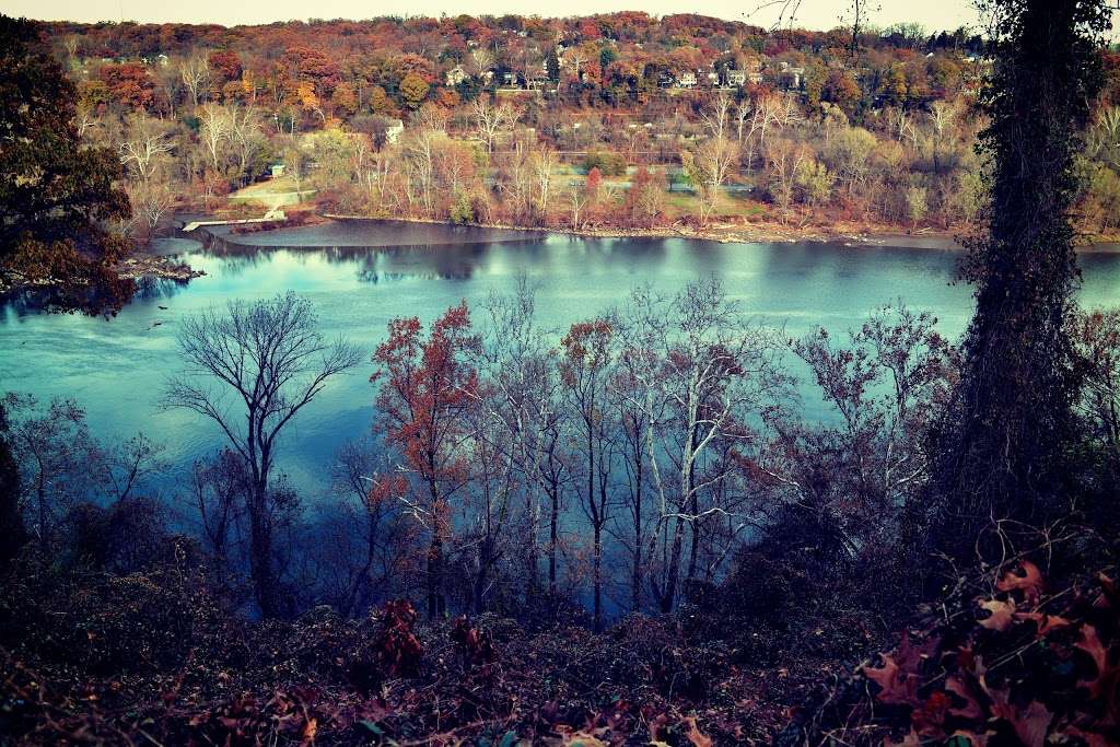 George Washington Memorial Parkway First Overlook | George Washington Memorial Pkwy, Arlington, VA 22207, USA | Phone: (703) 289-2500