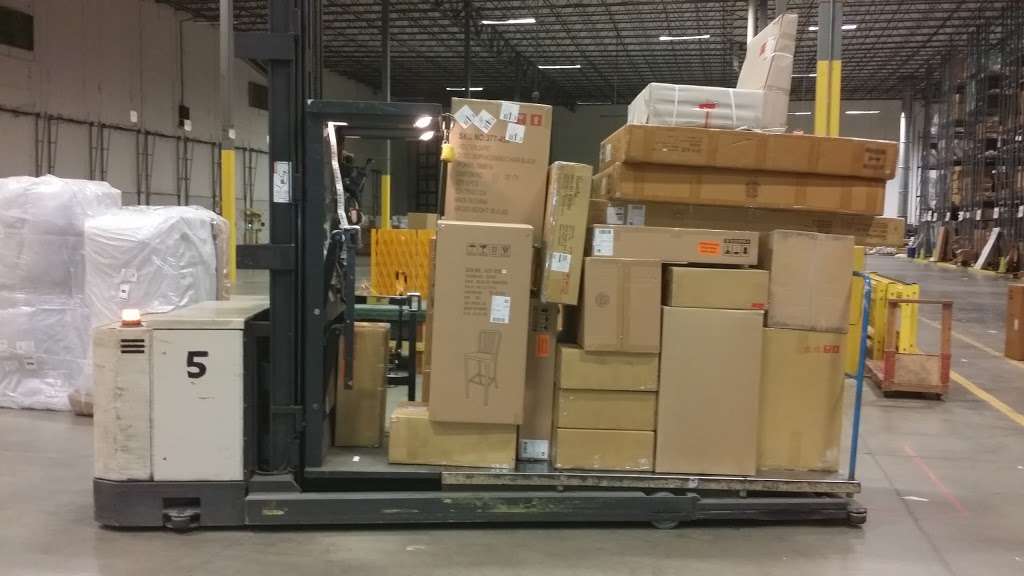 cranbury nj crate and barrel warehouse