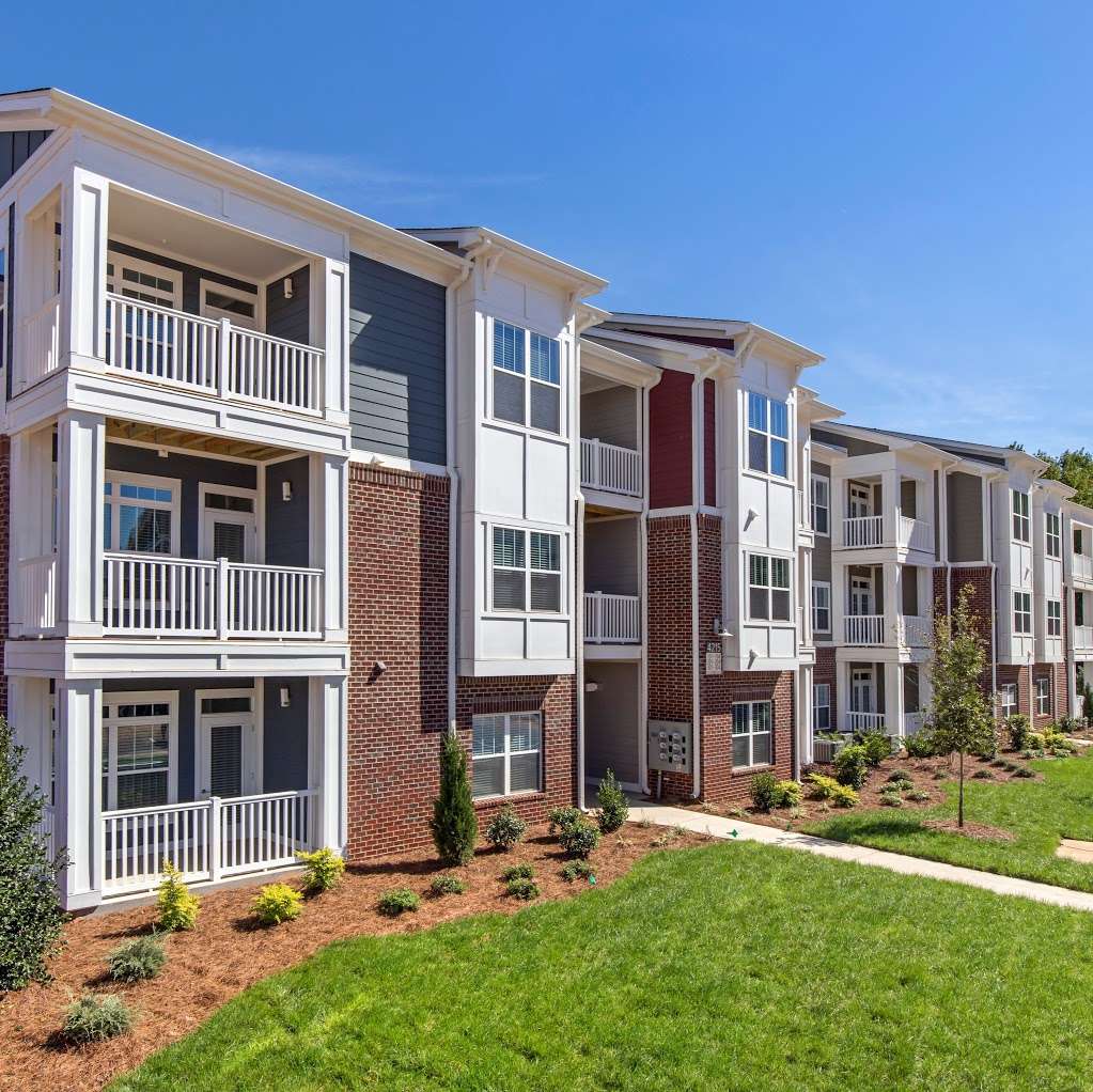 Proximity Northlake Apartments | 4212 Napa, Oak Dr, Charlotte, NC 28216, USA | Phone: (704) 589-8814