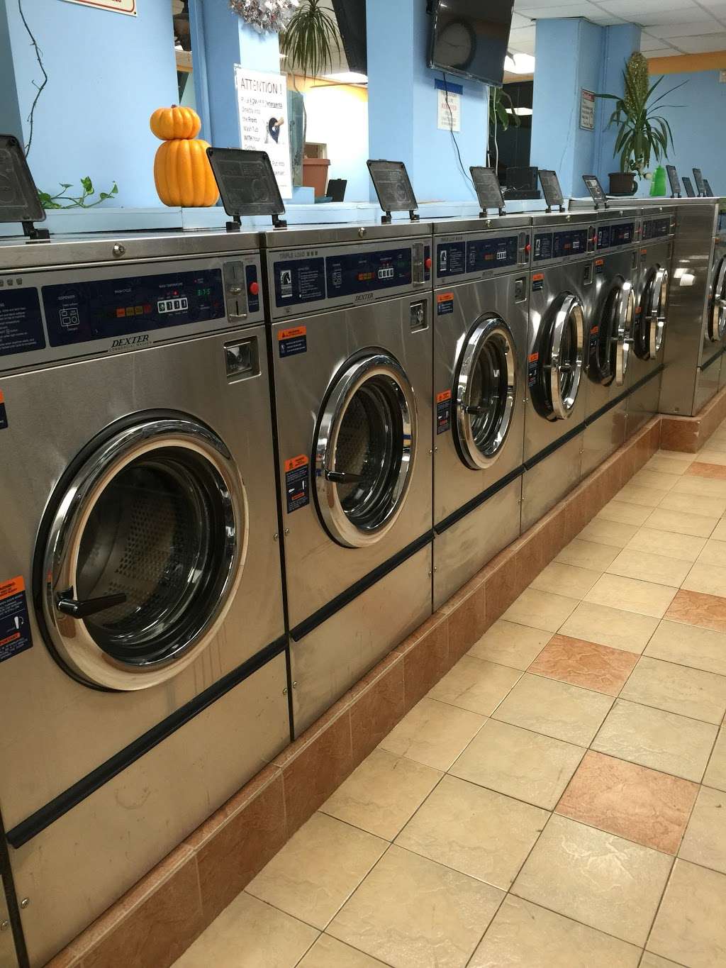 Ever Clean Laundromat and Drycleaner | 230 Rhode Island Ave, East Orange, NJ 07018, USA | Phone: (973) 675-6556