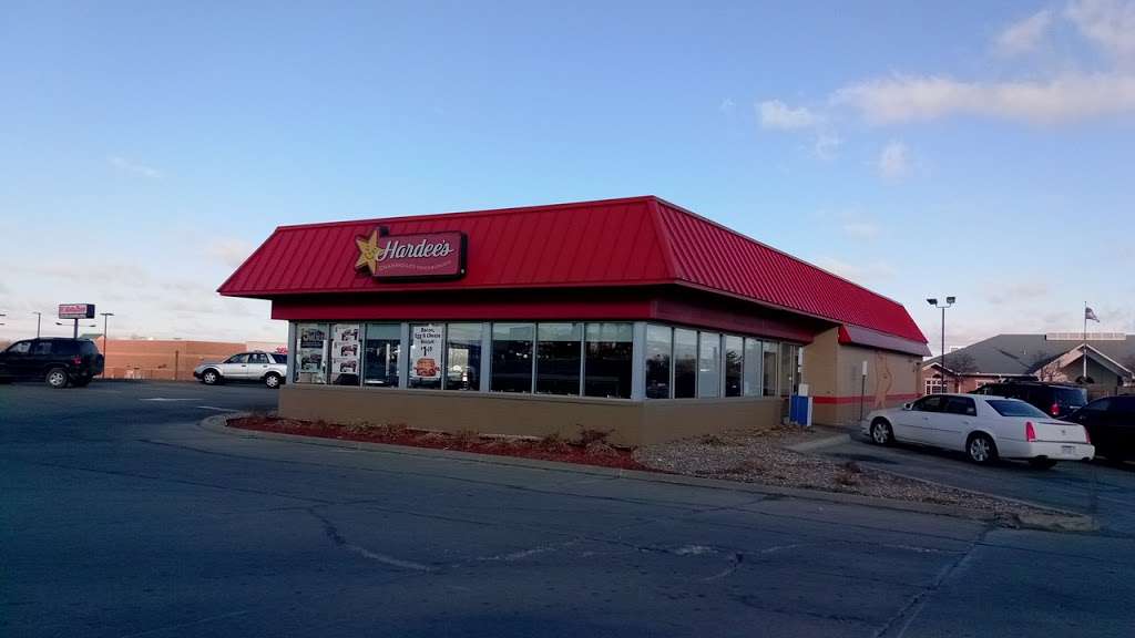 Hardees | 3911 N Belt Hwy, St Joseph, MO 64506, USA | Phone: (816) 364-3226