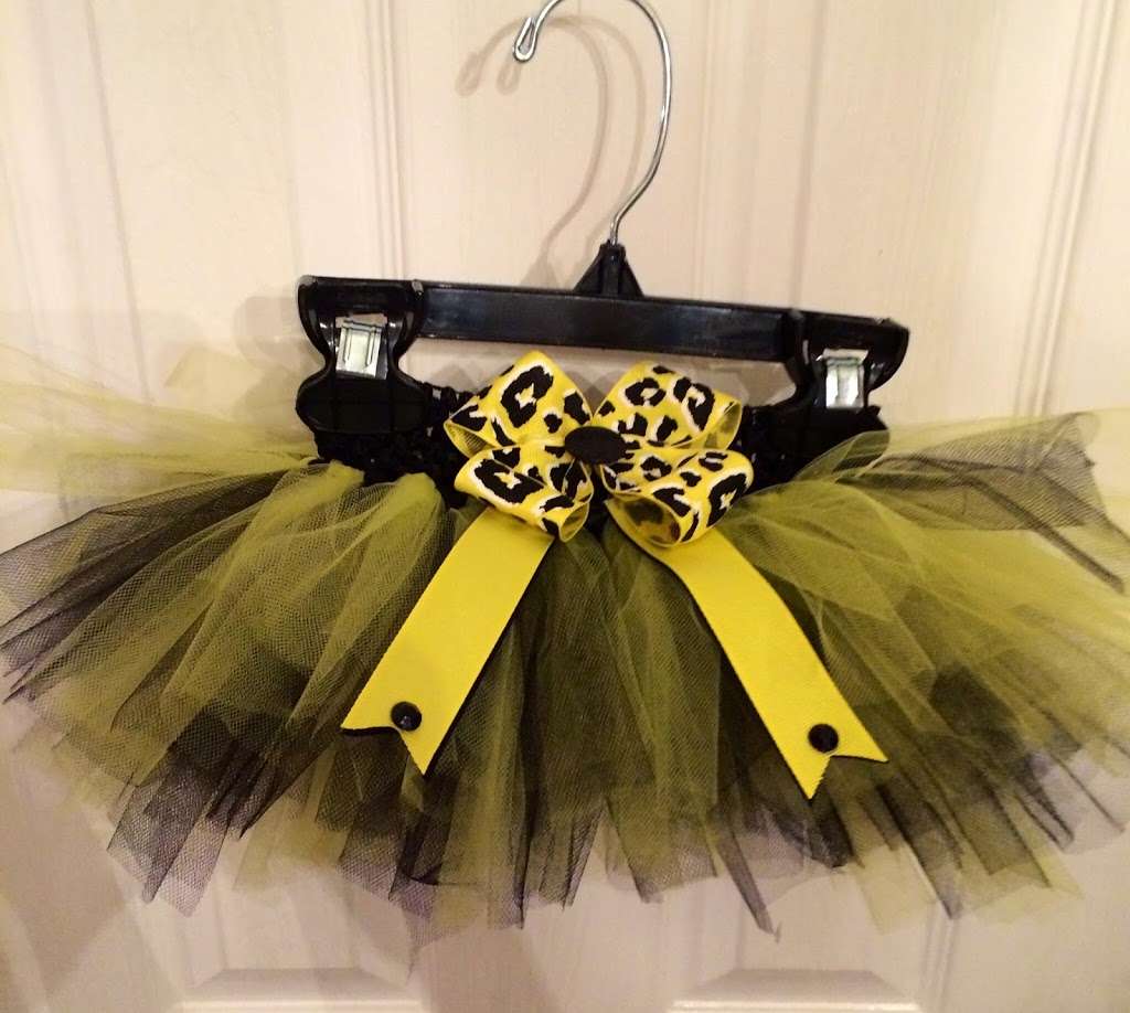Lil Dolls Bowtique Handmade Hair Bows & Accessories | Red Oak, TX 75154, USA | Phone: (469) 583-2421