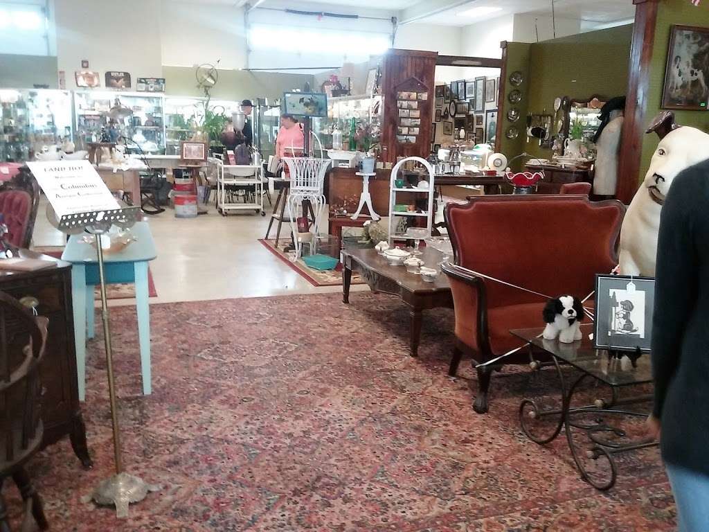 COLUMBUS ANTIQUES MALL LLC | 2885 US-206, Columbus, NJ 08022, USA | Phone: (609) 267-0425