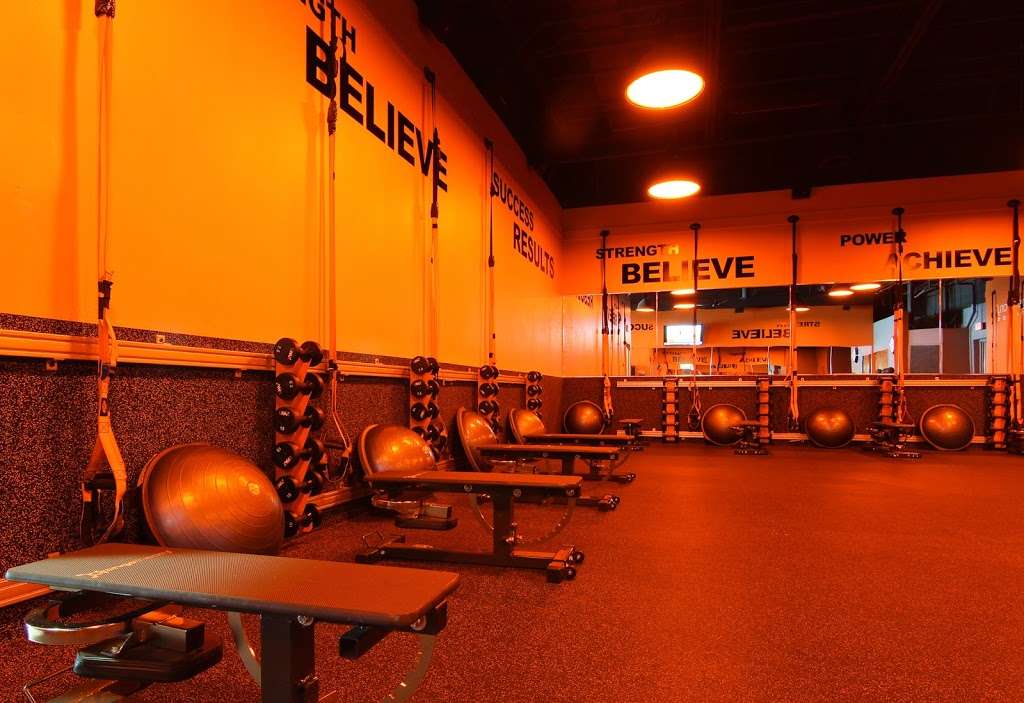 Orange Theory Fitness | 24 W Gartner Rd Ste. 112, Naperville, IL 60540, USA | Phone: (331) 444-3232