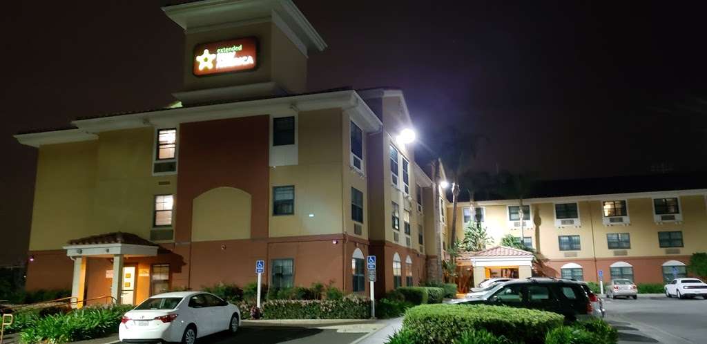 Extended Stay America - Los Angeles - Woodland Hills | 20205 Ventura Blvd, Woodland Hills, CA 91364 | Phone: (818) 710-1170