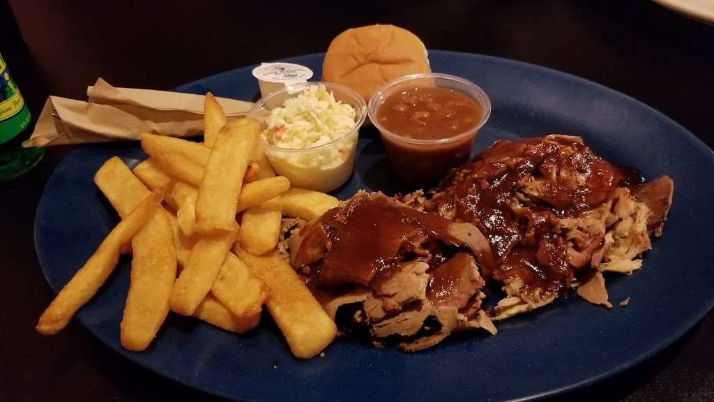 The Texan BBQ | 101 N Main St, Algonquin, IL 60102 | Phone: (847) 658-2130