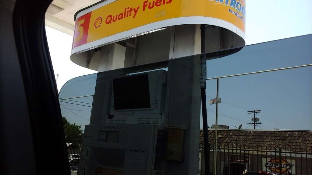 Shell | 13703 Victory Blvd, Van Nuys, CA 91401 | Phone: (818) 909-9015