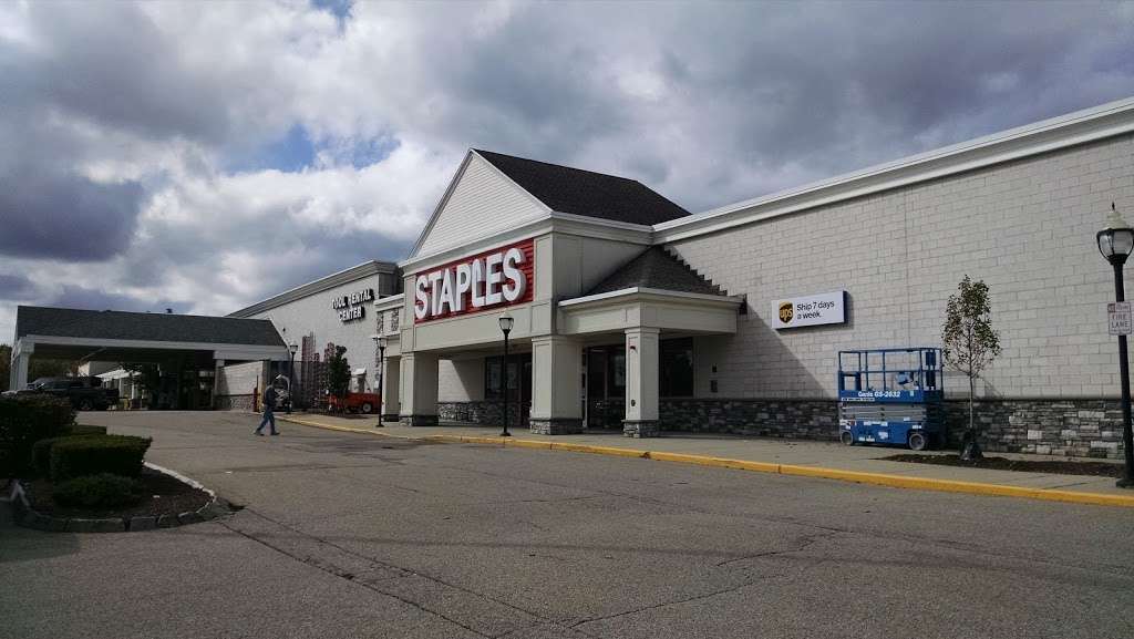 Staples | 371 Putnam Pike Ste 230, Smithfield, RI 02917 | Phone: (401) 232-3533