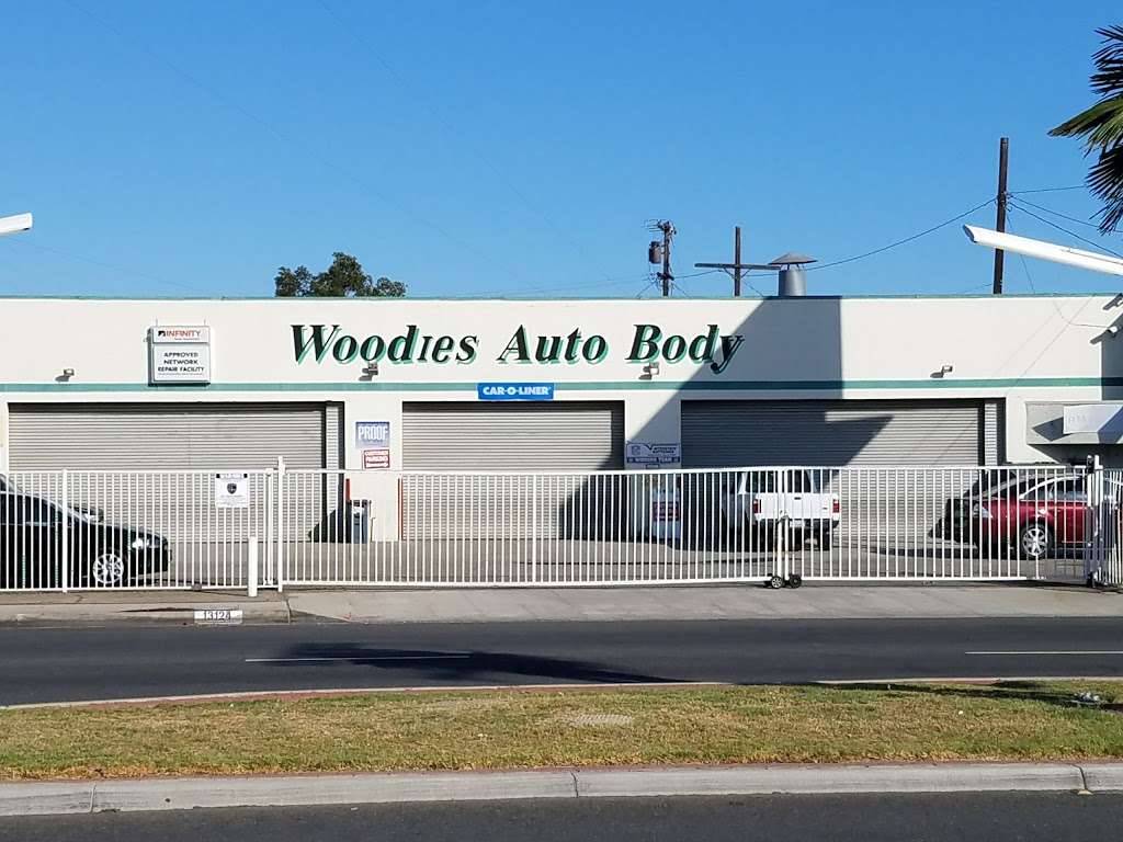 Woodies Auto Body | 13124 Lakewood Blvd, Bellflower, CA 90706, USA | Phone: (562) 529-6555