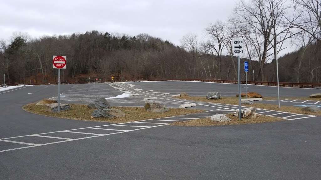 Bridgewater Boat Launch | 199 Main St S, Bridgewater, CT 06752, USA | Phone: (860) 434-8638