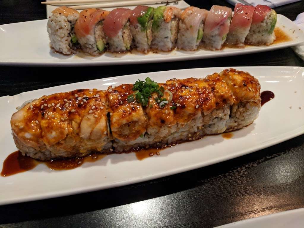 Xevichez Sushi Bar | 14117 Hubbard St A, Sylmar, CA 91342 | Phone: (818) 336-6054