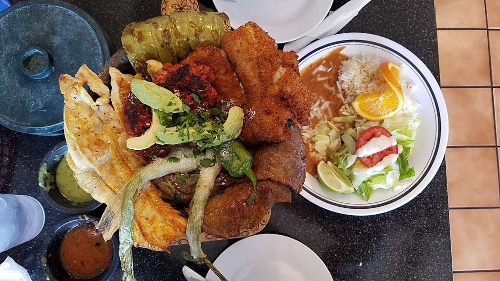 Mariscos Vista Del Mar | 6999 W Cerritos Ave, Stanton, CA 90680, USA | Phone: (714) 821-6950