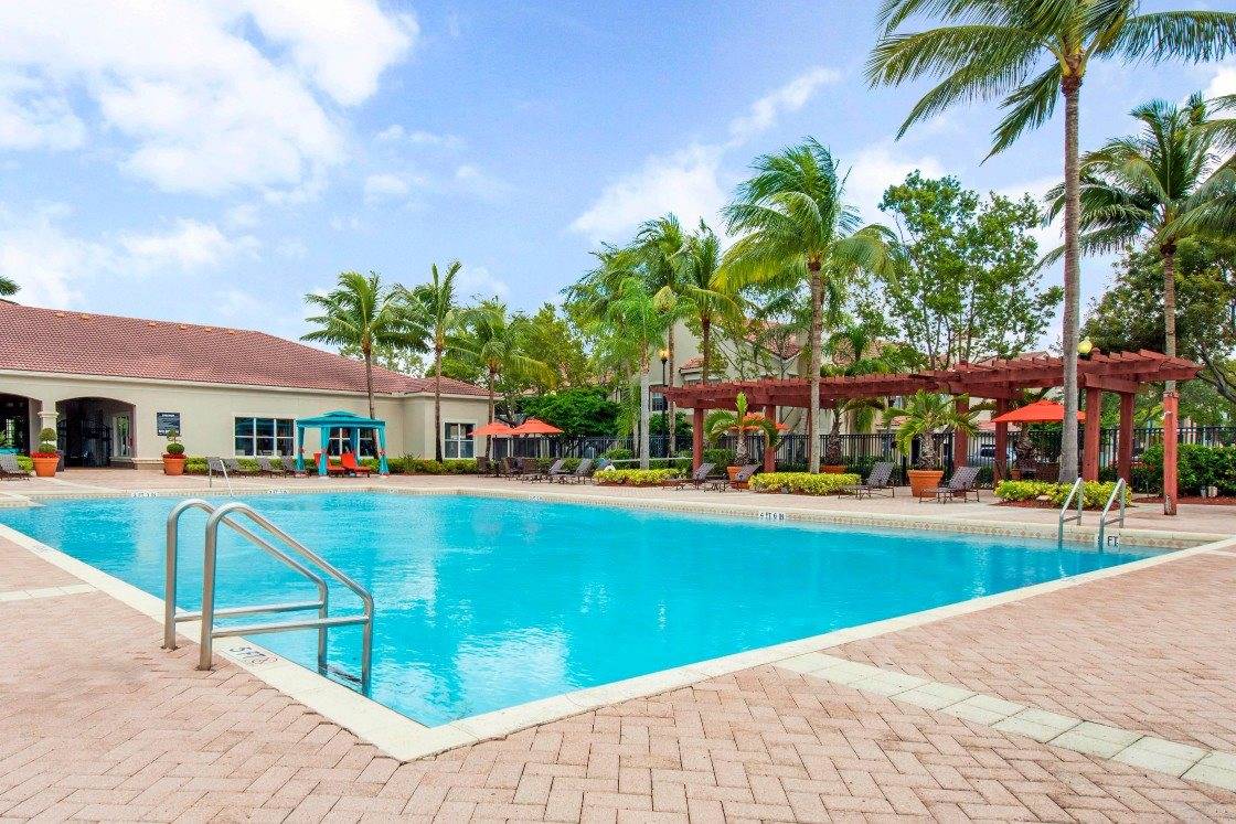 The Estates at Wellington Green Apartments | 2301 Wellington Green Dr, Wellington, FL 33414, United States | Phone: (561) 791-7368