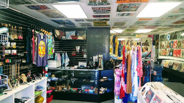 Boho Records And Rags | 24827 Railroad Ave, Newhall, CA 91321 | Phone: (661) 388-4066