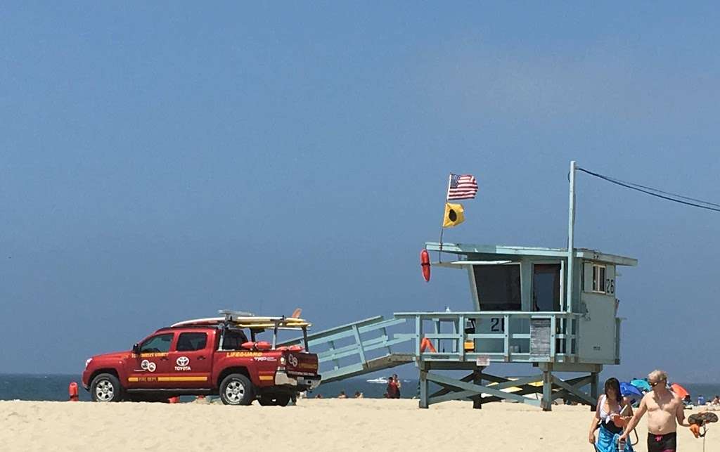 Lifeguard Tower 26 | 2559 Ocean Front Walk, Santa Monica, CA 90405 | Phone: (310) 394-3261