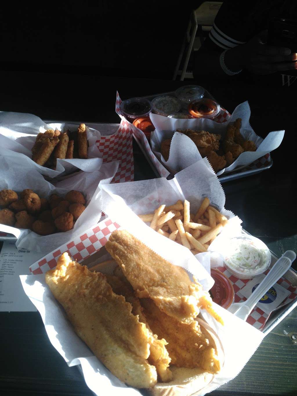 The Shack Shrimp & Chicken | 1055 River Oaks Dr, Calumet City, IL 60409 | Phone: (708) 933-7628