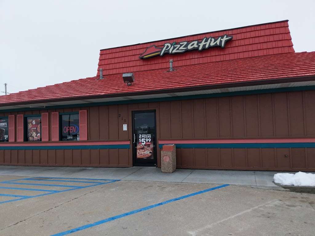 Pizza Hut | 210 N West St, Concordia, MO 64020 | Phone: (660) 463-1377