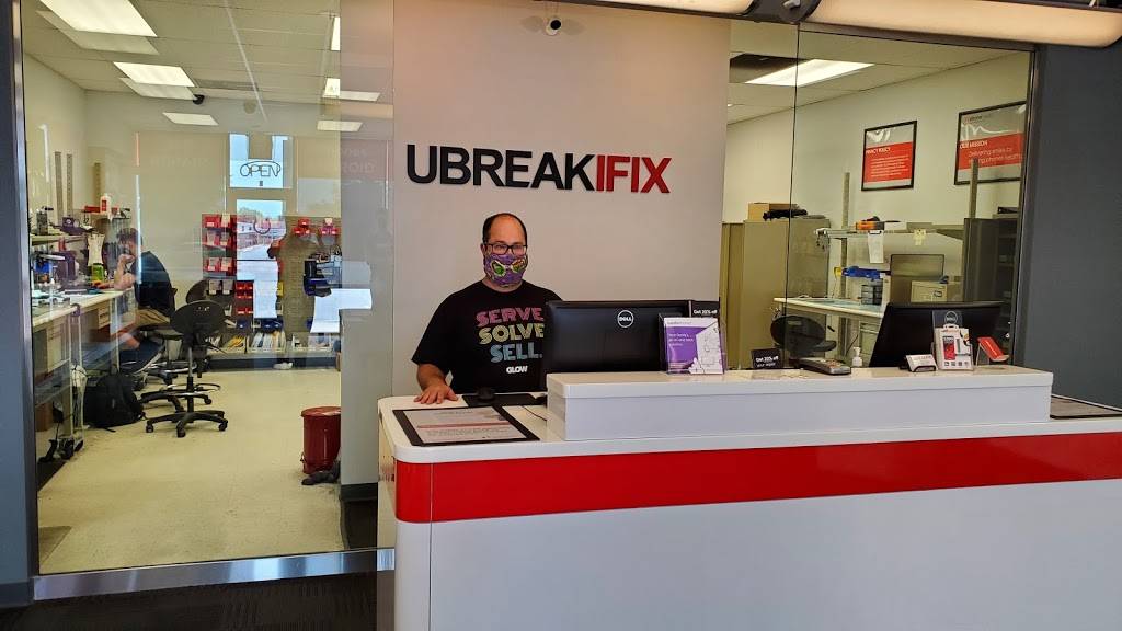 uBreakiFix - Phone Medic | 4900 N Oak Trafficway, Kansas City, MO 64118, USA | Phone: (816) 249-2844