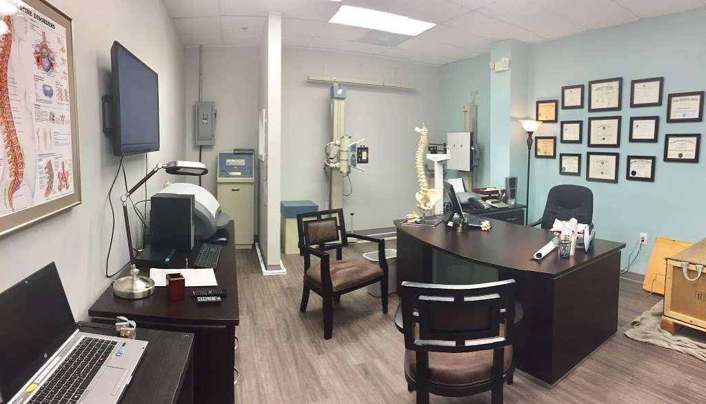 Parkway Family Chiropractic | 3527 Hwy 6 #190, Sugar Land, TX 77478, USA | Phone: (281) 980-3399