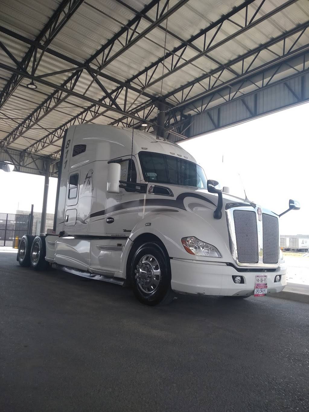 Auto Transportes Alanis | sn 88284, Boulevard Aeropuerto SN-S AEROPUERTO INTERNACIONAL QUETZALCOATL, Francisco Villa, 88284 Nuevo Laredo, Tamaulipas, Mexico | Phone: 867 718 1516