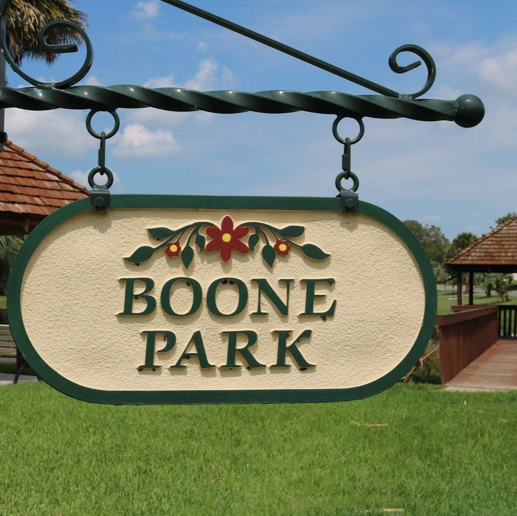 Boone Park | 839 Silver Oak Ave, Lady Lake, FL 32159, USA | Phone: (352) 753-0637