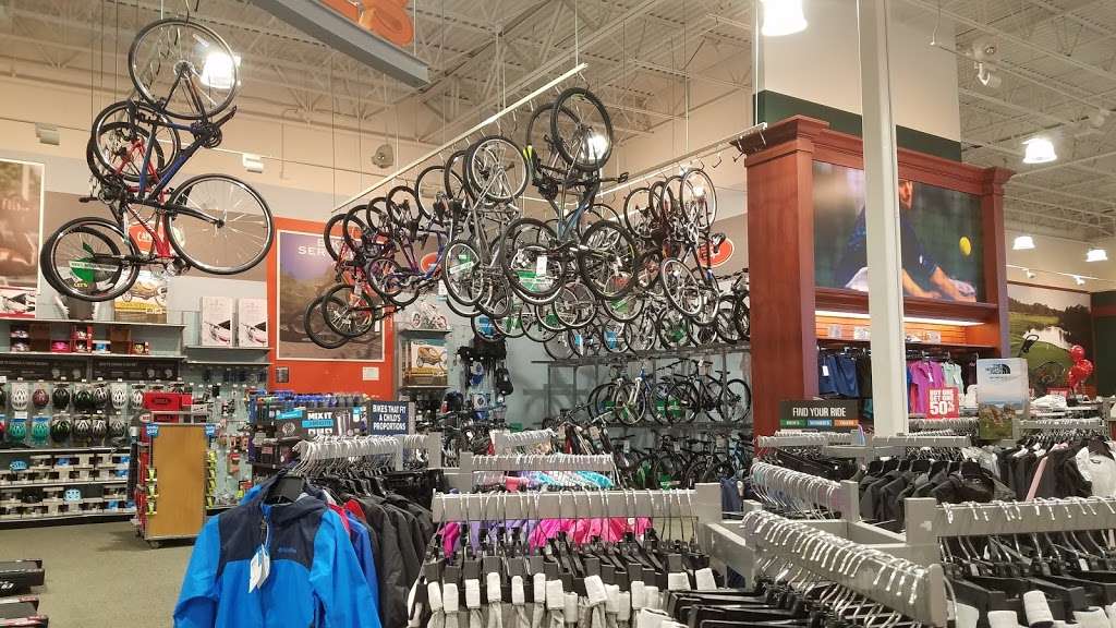 DICKS Sporting Goods | 46260 Lexington Village Way, Lexington Park, MD 20653, USA | Phone: (240) 725-0142