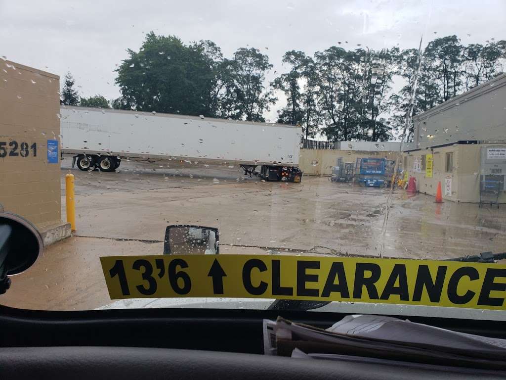 Walmart 5281 Truck Recieving | 1225_201_11, Perth Amboy, NJ 08861, USA