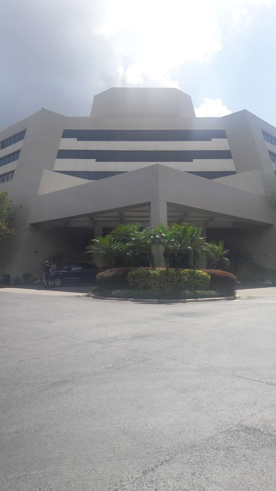Budget Car Rental | 2305 Hotel Plaza Blvd Doubletree @, Walt Disney World Resort, Orlando, FL 32830, USA | Phone: (407) 827-6089