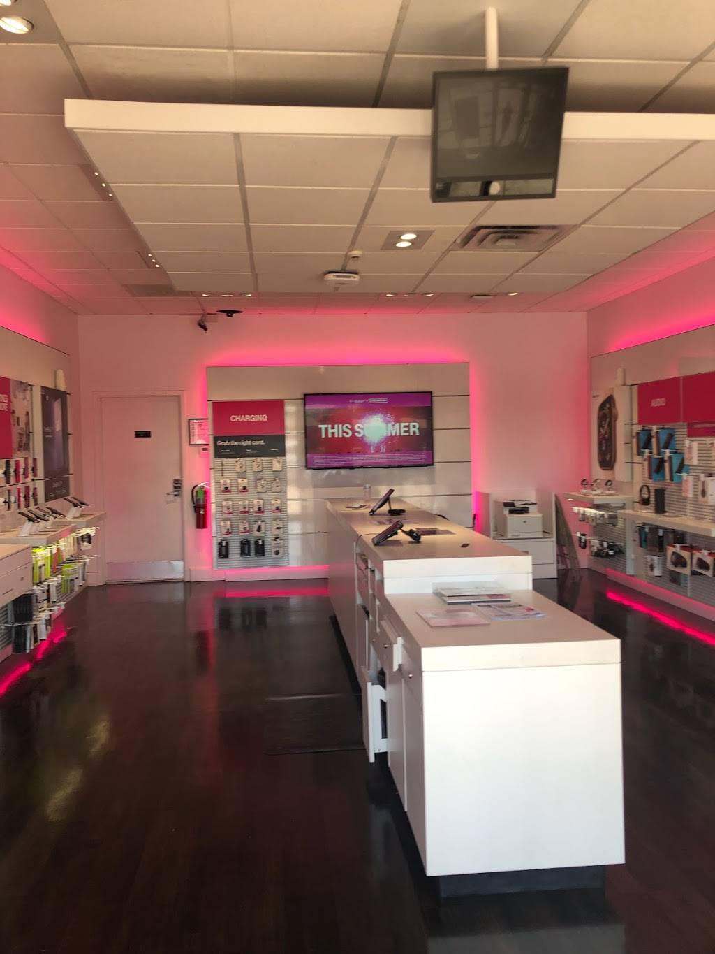 T-Mobile | 1121 Manhattan Blvd Suite 102, Harvey, LA 70058, USA | Phone: (504) 362-9162