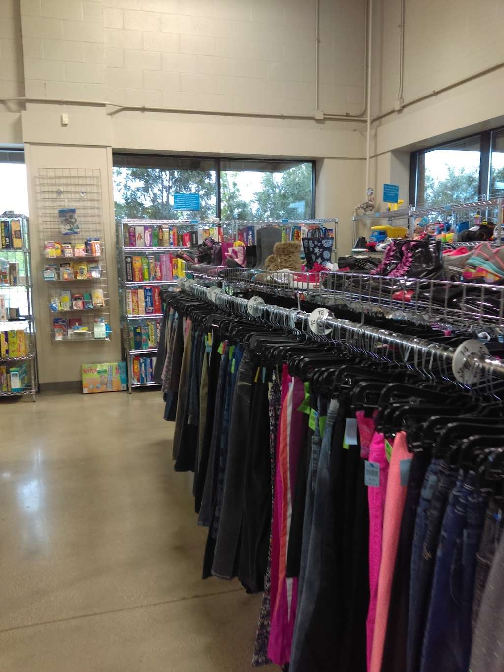 Goodwill Store & Donation Center | 761 S Midlothian Rd, Mundelein, IL 60060 | Phone: (847) 566-0636