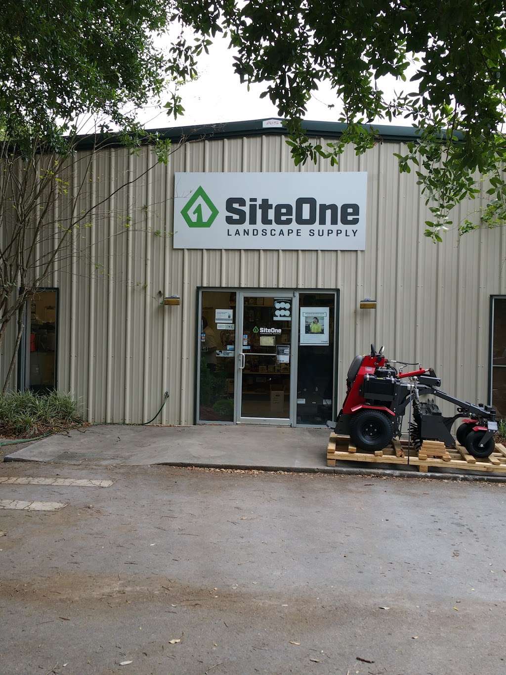 SiteOne Landscape Supply | 485 E Donegan Ave, Kissimmee, FL 34744, USA | Phone: (407) 944-1400