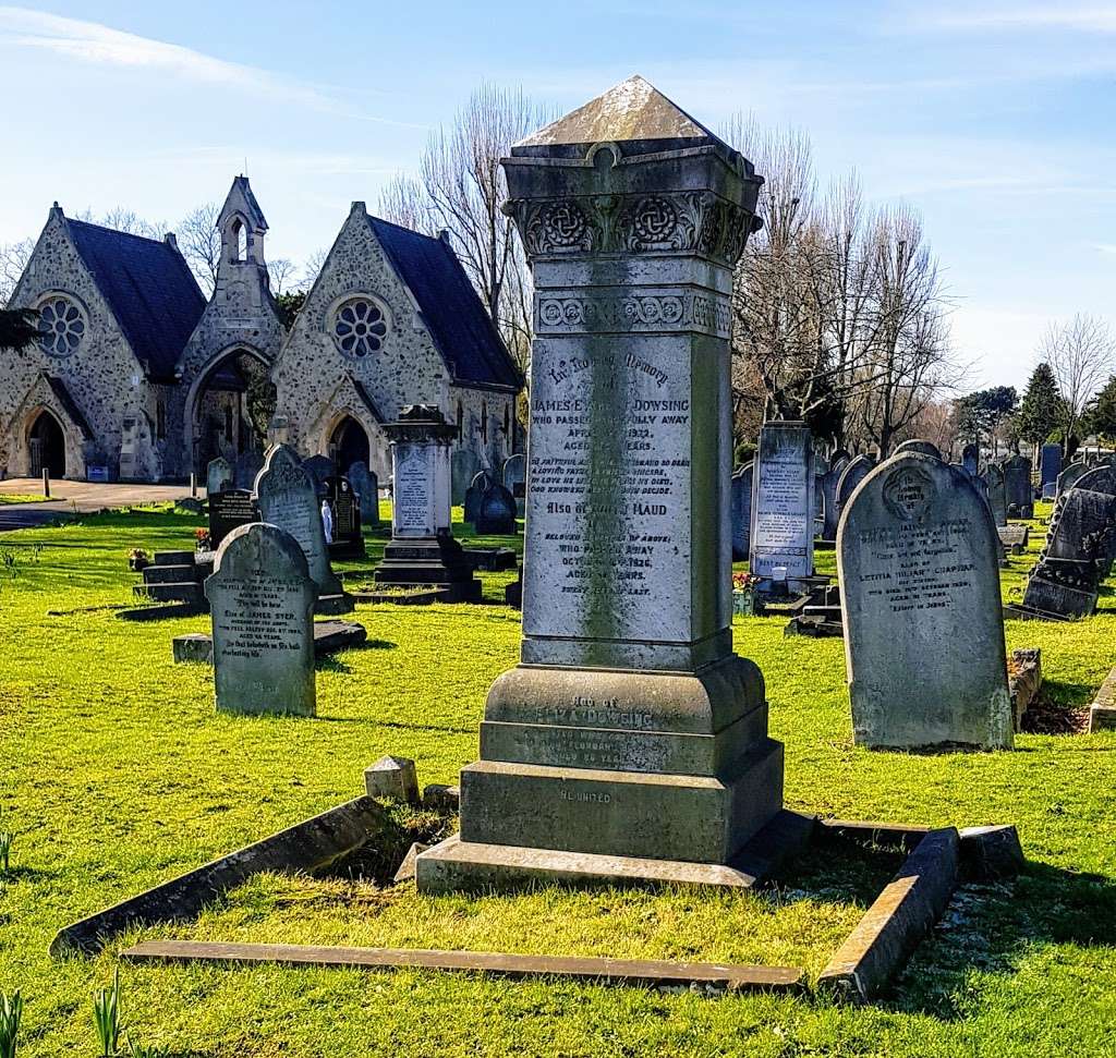 Romford Cemetery | Crow Ln, Romford RM7 0EP, UK | Phone: 01708 740791