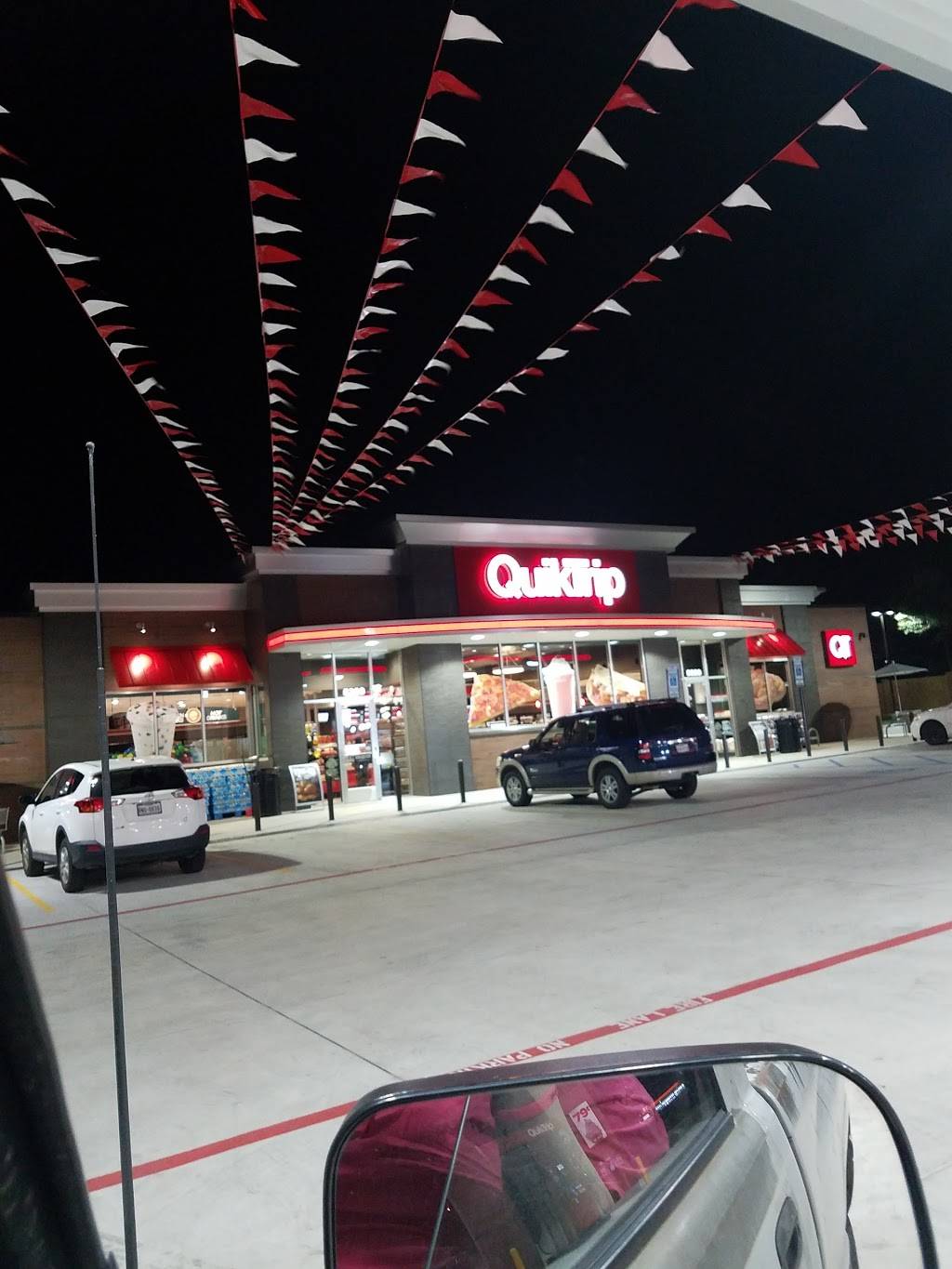 QuikTrip | 5300 McCart Ave, Fort Worth, TX 76133, USA | Phone: (817) 292-3930