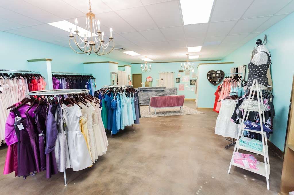 Stephanies Bridal Boutique | 18675 East 39th St S, Independence, MO 64057 | Phone: (816) 795-6866