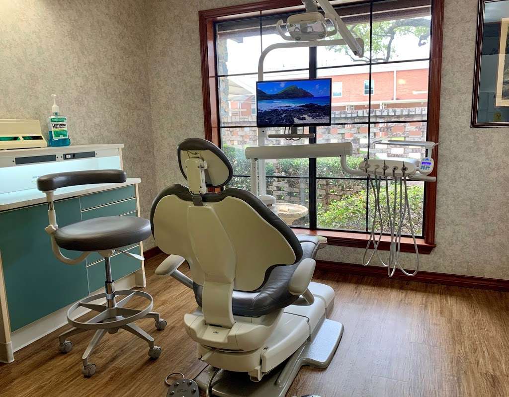 The Dental Place | 2126 Virginia Dr, Grand Prairie, TX 75051 | Phone: (972) 264-5795